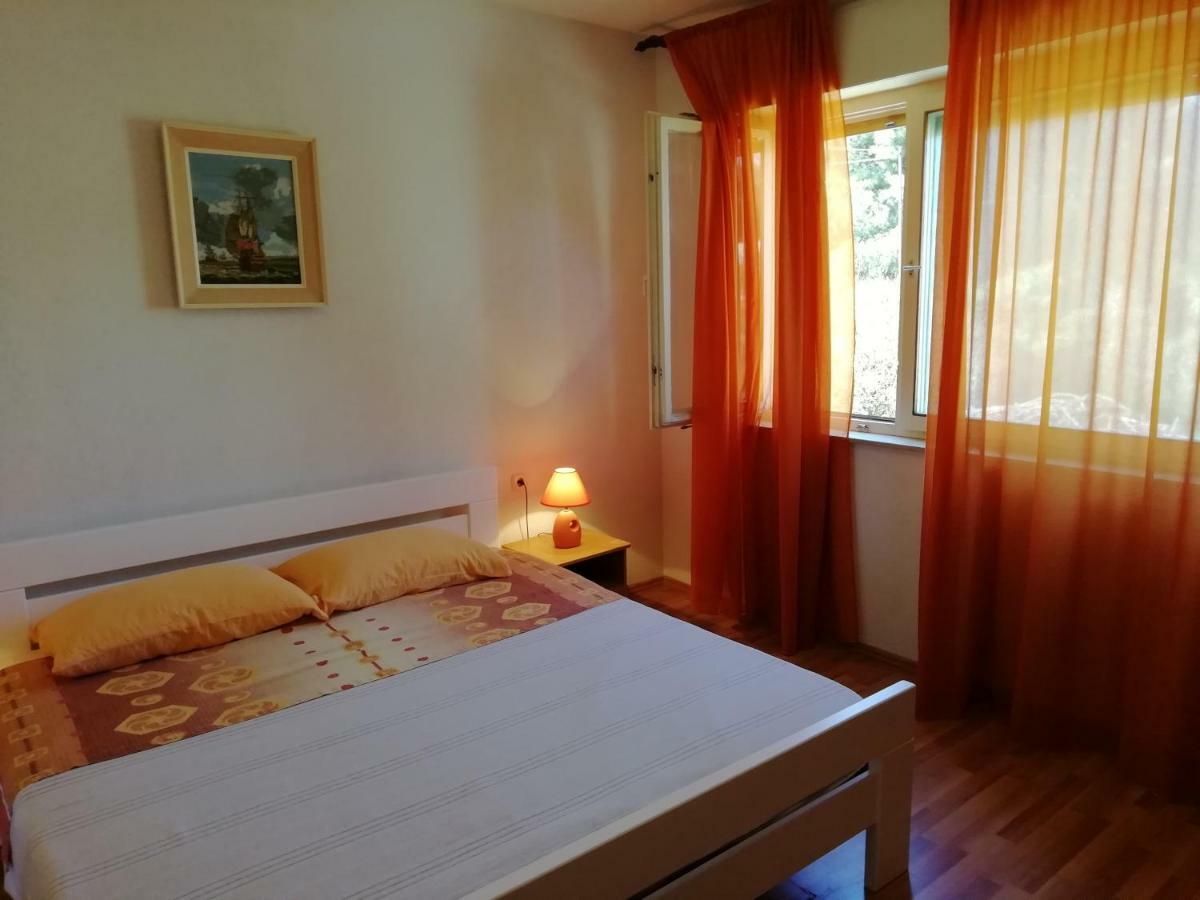 Apartments Jadranka Ivana Пула Екстер'єр фото