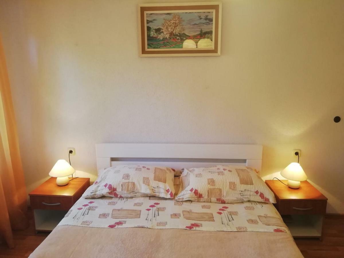 Apartments Jadranka Ivana Пула Екстер'єр фото