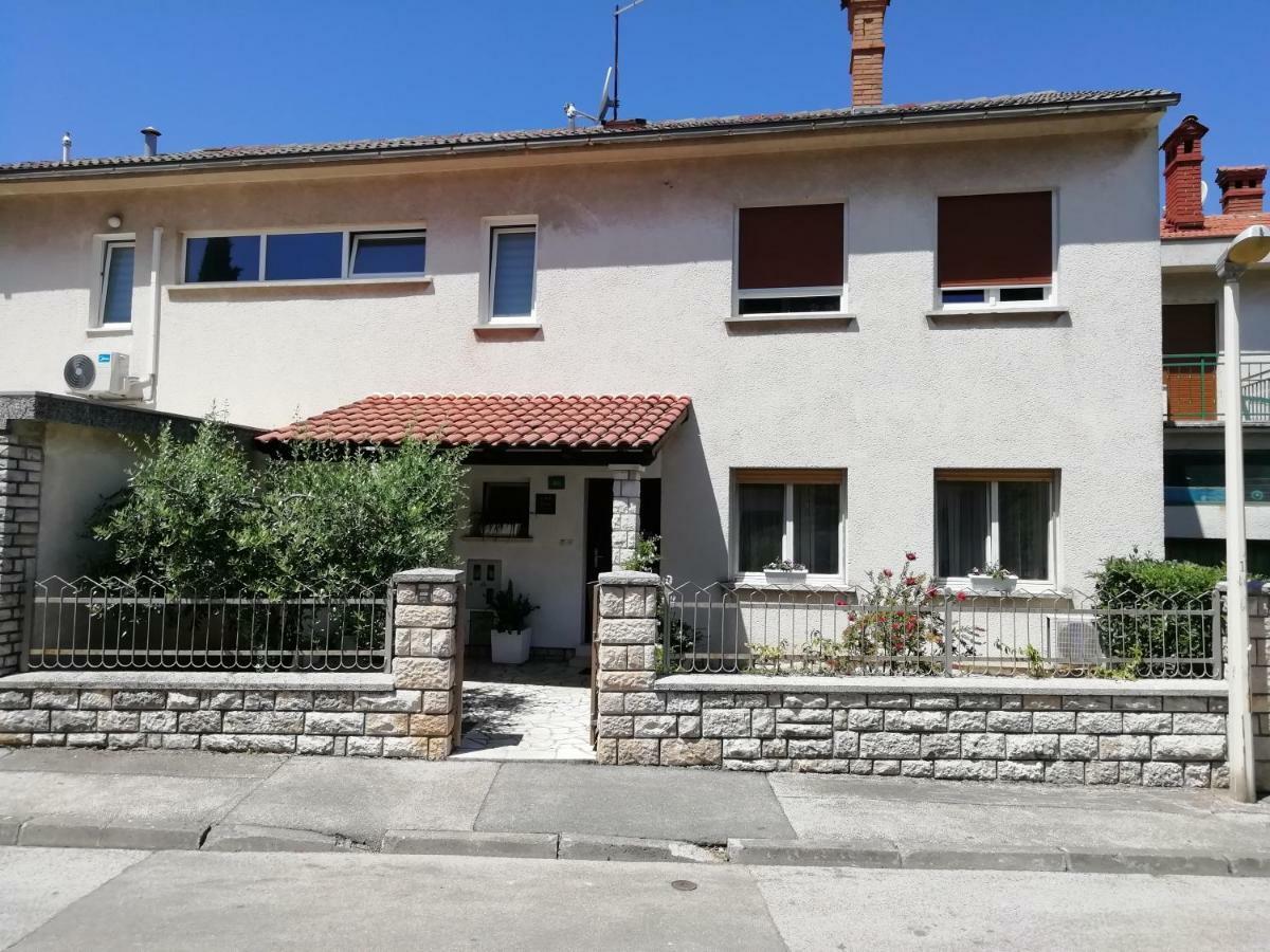 Apartments Jadranka Ivana Пула Екстер'єр фото