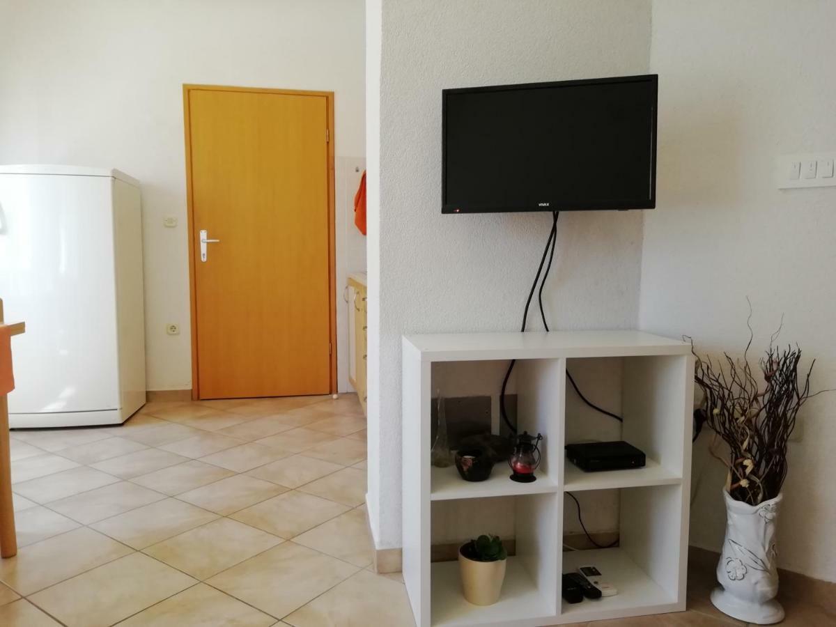 Apartments Jadranka Ivana Пула Екстер'єр фото