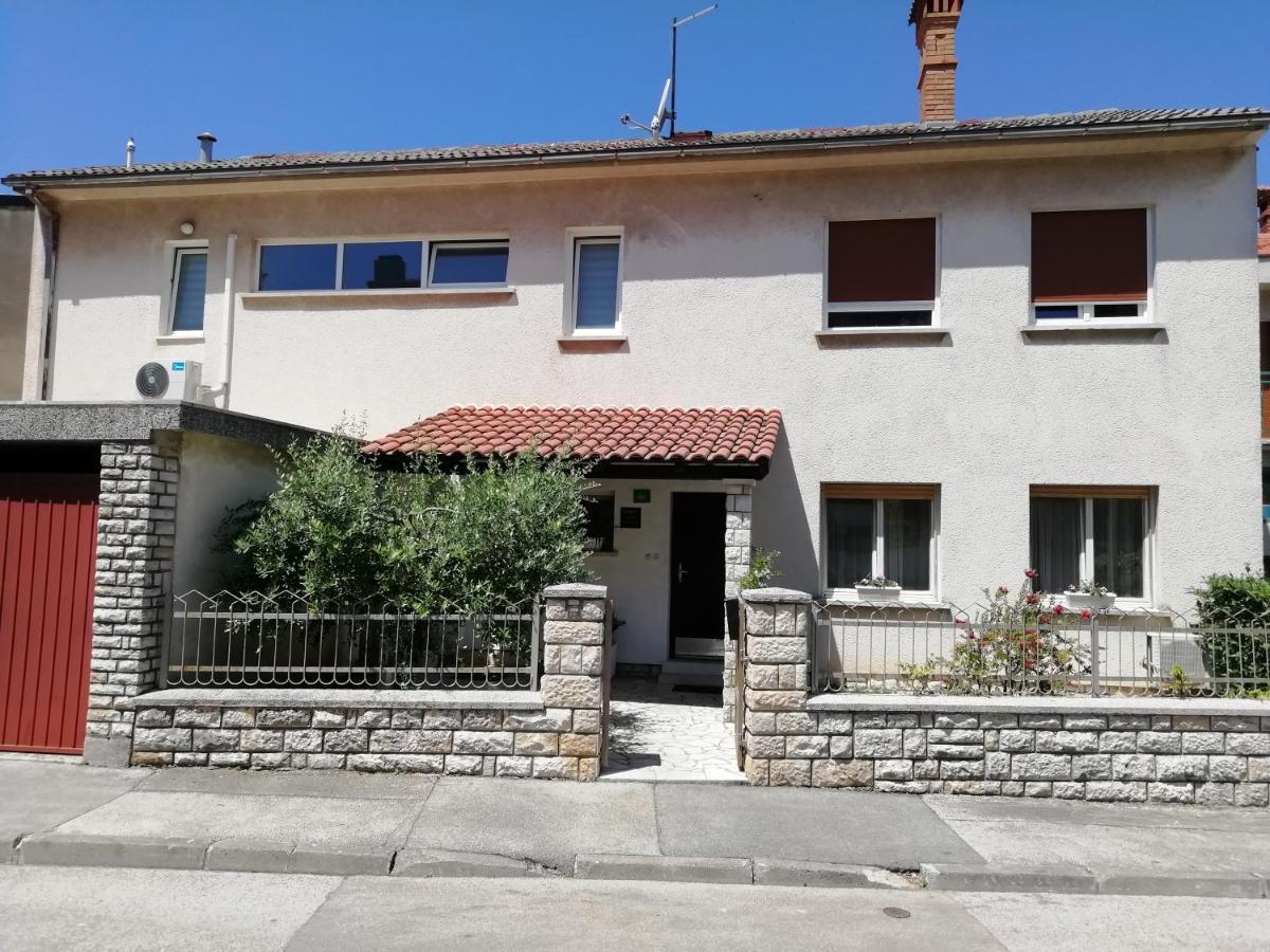 Apartments Jadranka Ivana Пула Екстер'єр фото